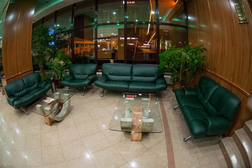 Hotel Yubileiny มินสก์ ภายนอก รูปภาพ